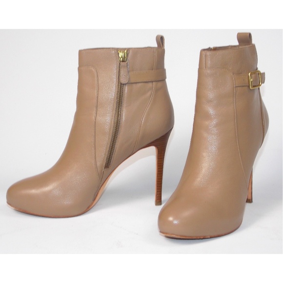 Chic and Sexy Ann Taylor Petra Ankle Boots Stiletto Hidden Platform Sz 10M Beige - Picture 6 of 10